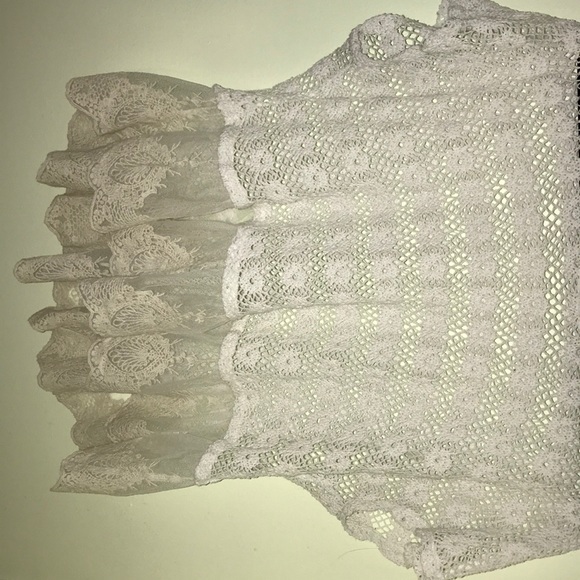 Lace top - Picture 4 of 6